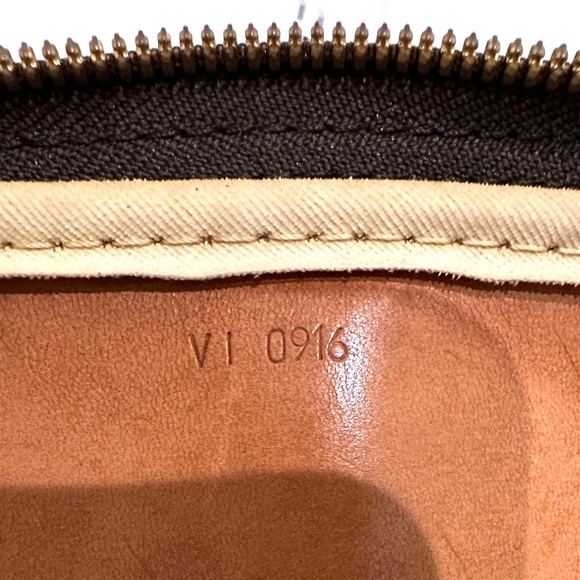 Louis Vuitton Alize 24H Monogram Bag - Picture 7 of 13